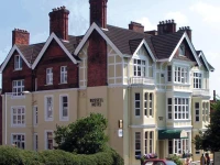 Russell Hotel 