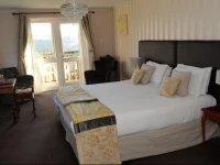 Cliffemount Hotel 