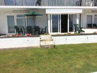 Strandways Court Apartment 