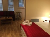 Number 10 Serviced Apartment - Oceana 