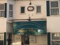 Polygon Villas 