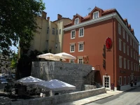 Bastion 4*