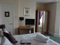 Albert & Victoria Hotel 