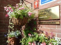 Holmleigh House Bed and Breakfast 