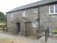 Newbarn Cottage 