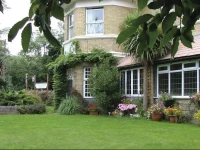 Rooftree Guest House 