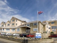 Channel View Hotel 