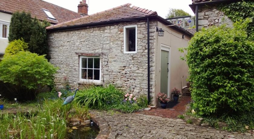 Longbridge Cottage 