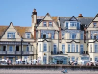 Kingswood & Devoran Hotel 