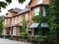Lennox Lea Hotel & Apartments 