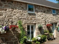 Chypons River Cottage 64401 