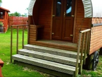 Pinewood Park 4*