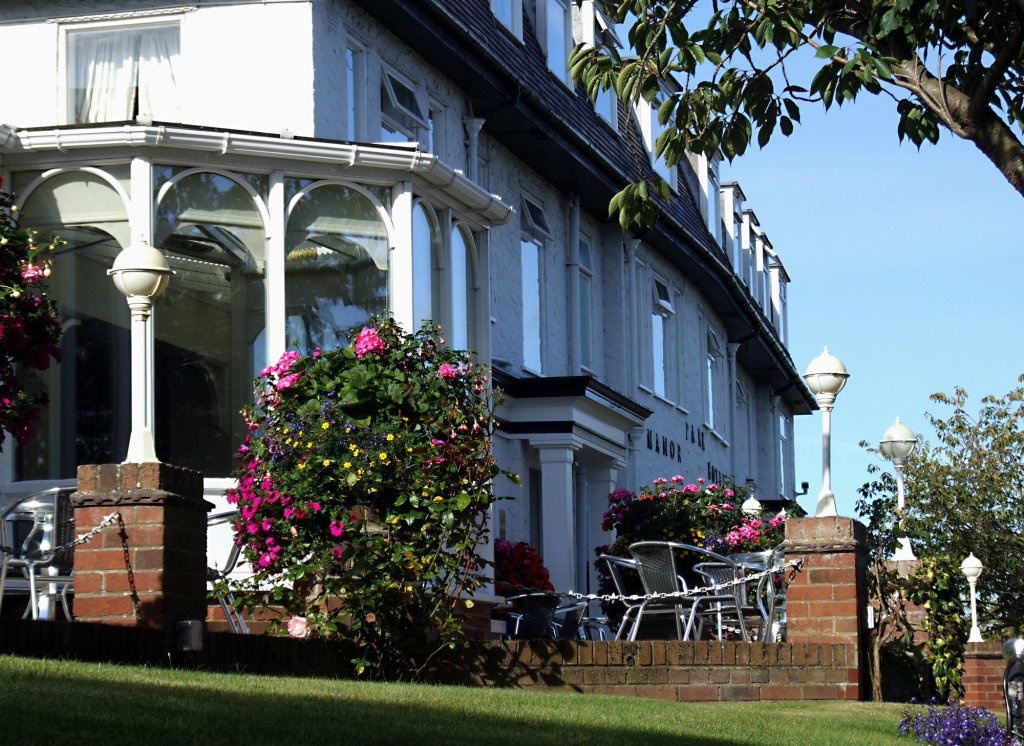 Park Manor Hotel 2*