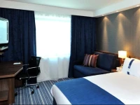 Holiday Inn Express London Heathrow T5 