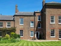 St Nicholas House 4*