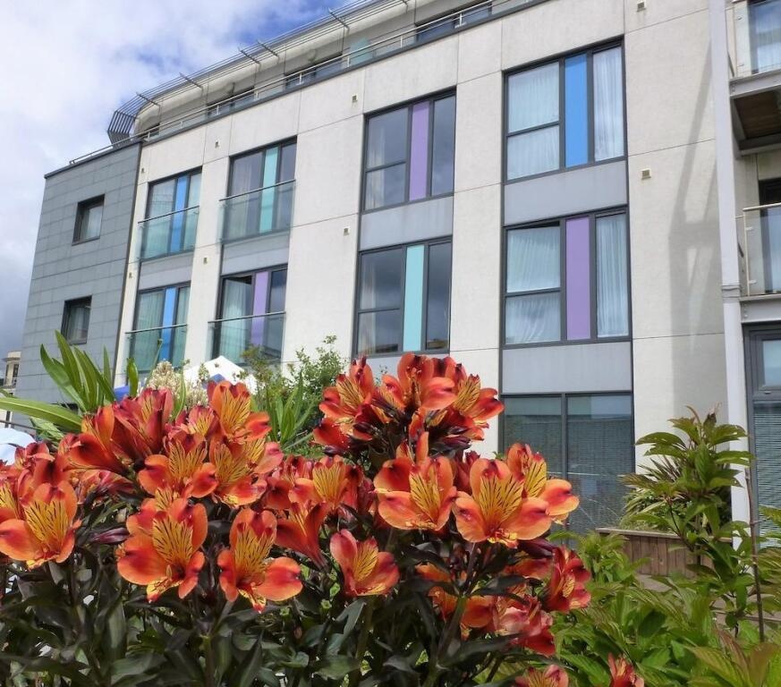Liberty Wharf Apartments by BridgeStreet 