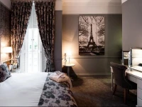 Greenwoods Hotel & Spa 