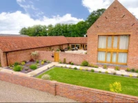 Braid Barn Boutique Bed and Breakfast 