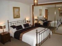 Solas Guest House 2*