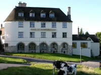 The Bear Of Rodborough Hotel 