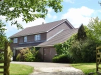 Instaple House 