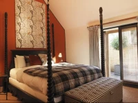 The Hare & Hounds Hotel 