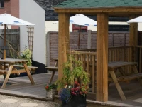 Cock Hotel 