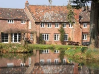 Middle Burrow Bed and Breakfast 