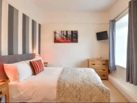 Avron House 4*