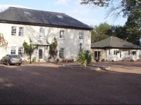 Adniston Manor 4*