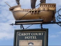 Cabot Court Hotel 