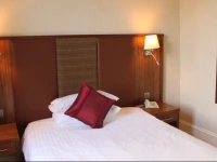 Mackays Hotel 