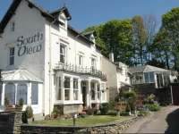 Southview Guest House & Indoor Pool 