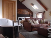 Harrys lounge 4*