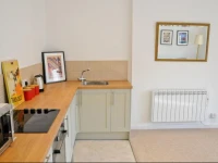Shelley Apartment 