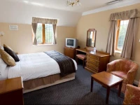 The Pear Tree Inn & Country Hotel 