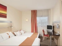 Holiday Inn Express Madrid-AlcorcГіn 