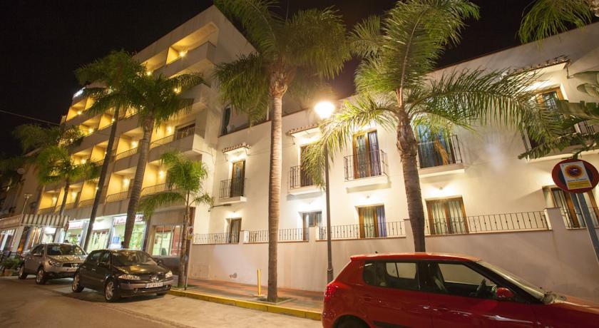 Hotel Carmen AlmuГ±Г©car 
