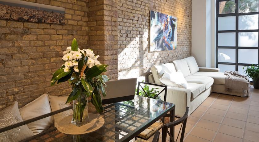 Happy People Ramblas Harbour Apartments 4*