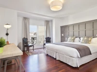 Milton House Gran Via 