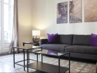 Plaza Universidad Apartments 