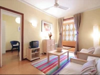 Rent a Flat in Barcelona Arc de Triomf 