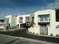 Beaches Motor Inn 5*