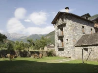 Apartamentos Casa Buisan 