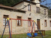 Apartamentos Rurales La Escuela 