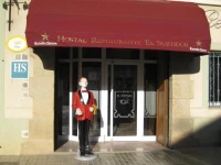 Hostal Restaurante El Surtidor 