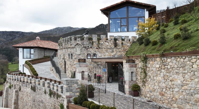 Puebloastur Eco Resort Wellness 