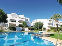 Two-Bedroom Apartment Estepona with an Outdoor Swimming Pool 09 