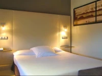 Hotel CarrГ­s Almirante 