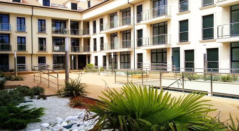 Apartamentos CamposiГ±o 